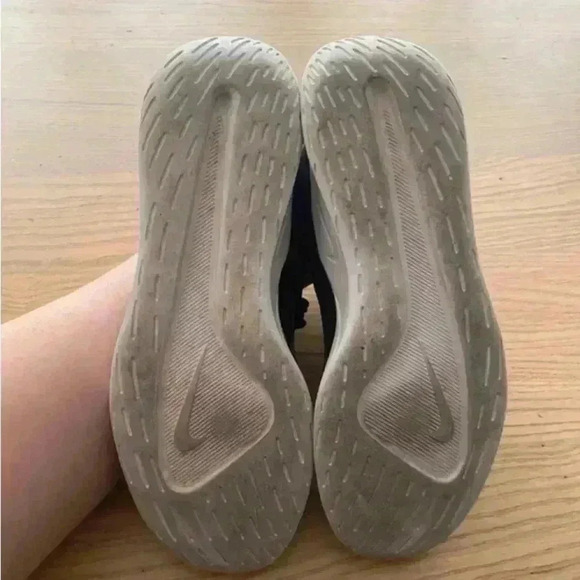 Nike Viale Running Shoe 6.5Y - Picture 6 of 8